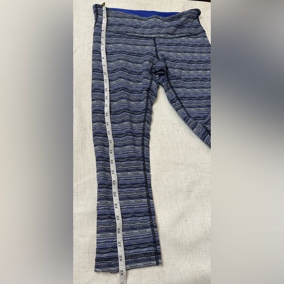 Lululemon Athletica Blue Gray Leggings with Heathered Pattern - Picture 9 of 10